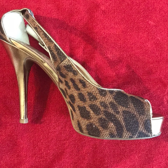 🌟GUESS Peep toe Animal Print Pumps GUC! Size 8.5 - Picture 3 of 8